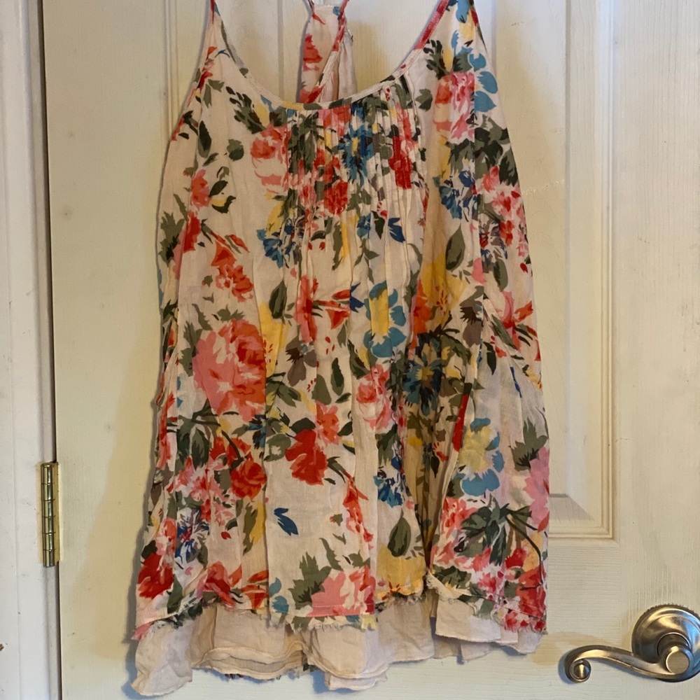 Tank top with pockets